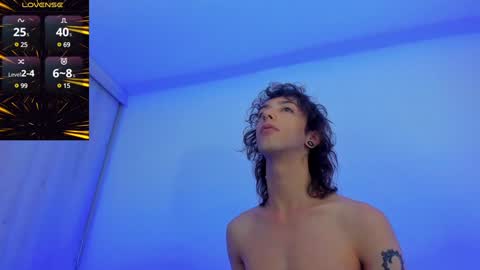 Snapshot of zackcum_ chatting on 02/06/25, 08:29 for you Zack online show from 02/06/25, 08:29