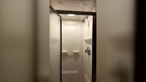 Snapshot of zackharden45 chatting on 04/14/26, 10:27 zackharden45 online show from 04/14/26, 10:27