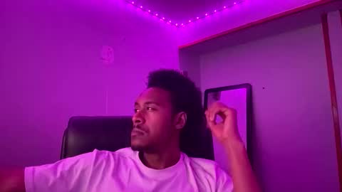 Snapshot of zackharden45 chatting on 04/16/26, 06:25 zackharden45 online show from 04/16/26, 06:25