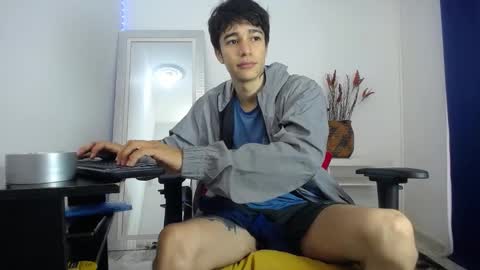 zack online show from 02/06/25, 08:13