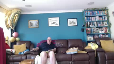 Snapshot of zacsmithuk chatting on 05/22/26, 09:59 Zac Smitj online show from 05/22/26, 09:59