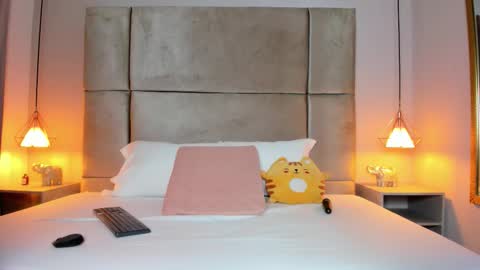 Snapshot of zafiro11_ chatting on 02/09/26, 12:20 Zafiro online show from 02/09/26, 12:20