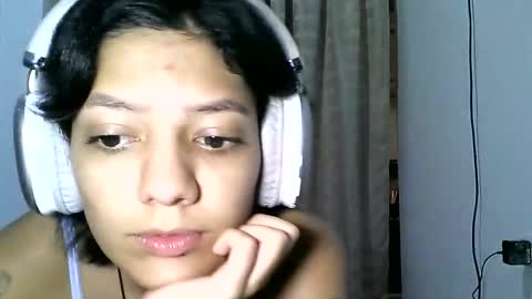 Snapshot of zafiro_rubi chatting on 03/21/26, 06:11 Zafiro online show from 03/21/26, 06:11