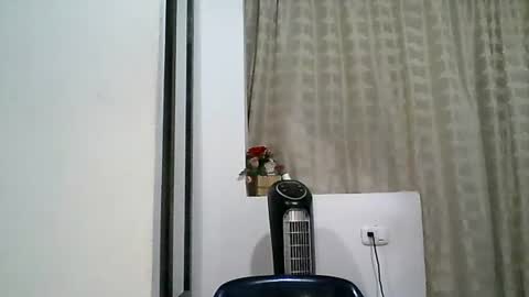 Zafiro online show from 06/26/26, 02:10