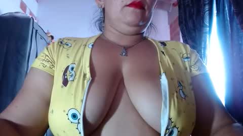 Zahi ... wants to play with everyone...yessss online show from 05/03/26, 07:42
