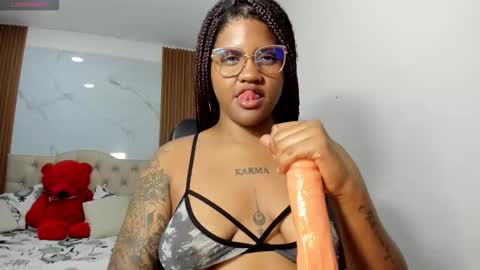 zahra_rose online show from 03/28/26, 08:30