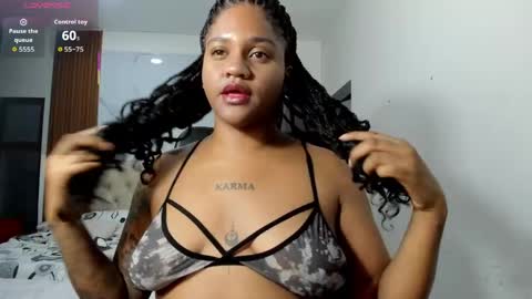 zahra_rose online show from 04/25/26, 11:02