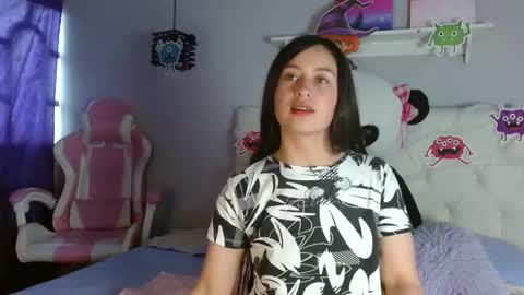 Snapshot of zaida_1 chatting on 10/25/25, 12:56 Zaida online show from 10/25/25, 12:56
