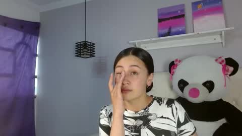Snapshot of zaida_1 chatting on 11/06/25, 01:45 Zaida online show from 11/06/25, 01:45