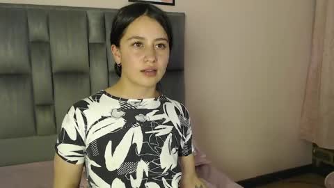 Snapshot of zaida_1 chatting on 05/04/26, 08:49 Zaida online show from 05/04/26, 08:49