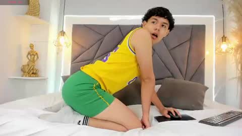 Zaim online show from 06/23/26, 11:41