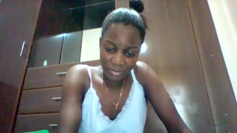 zainxxxx online show from 05/13/26, 02:36