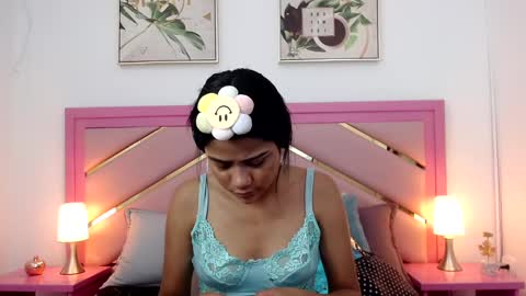 Snapshot of zaira_angel chatting on 03/03/25, 05:18 Zaira Angel online show from 03/03/25, 05:18