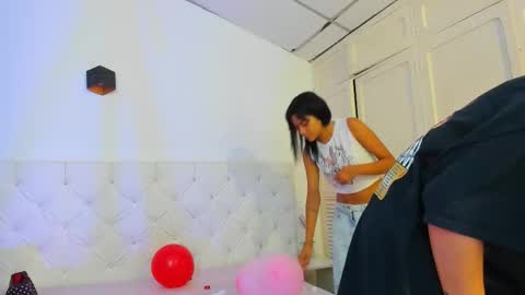 Zaira Angel online show from 11/12/25, 04:24