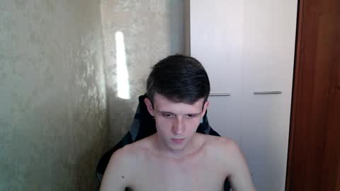 Snapshot of zaki_xx chatting on 06/06/26, 04:23 zaki online show from 06/06/26, 04:23