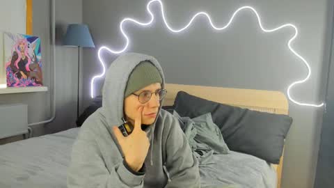 dick online show from 12/05/24, 08:11