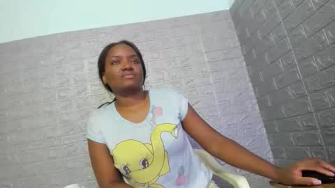 Zamara   online show from 12/20/25, 02:07