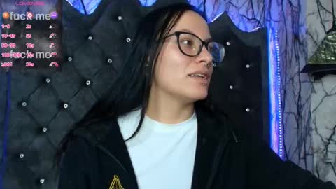 Snapshot of zami_escobar_of chatting on 09/08/25, 07:02 online show from 09/08/25, 07:02