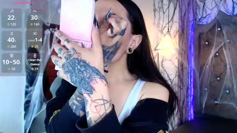 Snapshot of zami_escobar_of chatting on 10/20/25, 06:52 online show from 10/20/25, 06:52