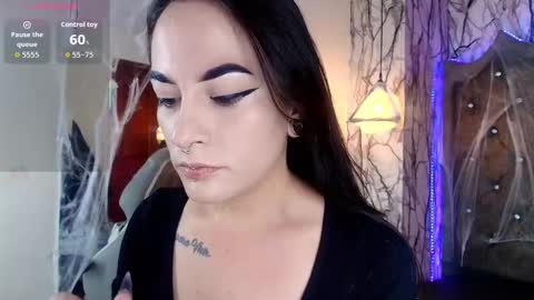 Snapshot of zami_escobar_of chatting on 11/04/25, 05:34 online show from 11/04/25, 05:34