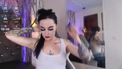 Snapshot of zami_escobar_of chatting on 11/20/25, 07:02 online show from 11/20/25, 07:02