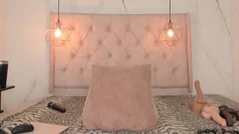 Snapshot of zamirasc chatting on 03/16/26, 01:59 ZAMIRA online show from 03/16/26, 01:59