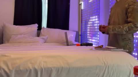 Snapshot of zamoraedii1994 chatting on 12/13/25, 08:47 Edii online show from 12/13/25, 08:47