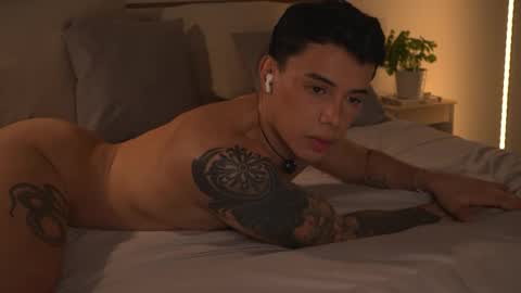 Snapshot of zamuel_18 chatting on 04/09/26, 10:04 zamuel -15 off online show from 04/09/26, 10:04