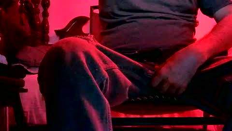 Snapshot of zanaximandro chatting on 12/16/25, 04:39 UareTheBoss online show from 12/16/25, 04:39