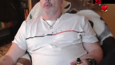 Snapshot of zander007 chatting on 03/20/26, 04:12 zander007 online show from 03/20/26, 04:12