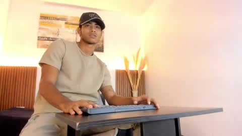 Zander online show from 04/24/26, 12:51