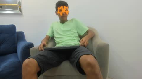 Snapshot of zane_belville chatting on 05/04/26, 12:12 Zane Belville online show from 05/04/26, 12:12