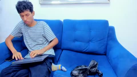 Snapshot of zane_belville chatting on 05/27/26, 11:29 Zane Belville online show from 05/27/26, 11:29