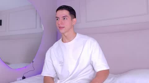 Zane Dawson online show from 09/24/25, 03:54