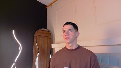 Snapshot of zanedawson chatting on 12/17/25, 06:58 Zane Dawson online show from 12/17/25, 06:58