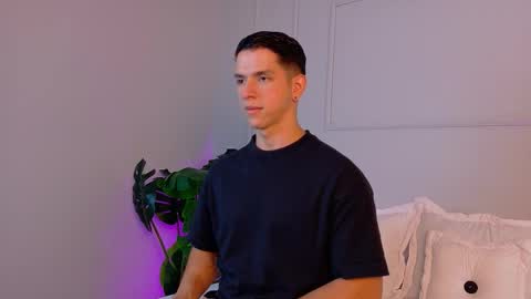 Snapshot of zanedawson chatting on 12/18/25, 03:51 Zane Dawson online show from 12/18/25, 03:51