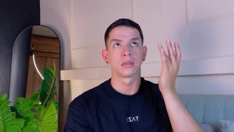 Snapshot of zanedawson chatting on 02/25/26, 07:56 Zane Dawson online show from 02/25/26, 07:56