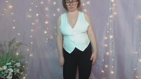 zannadreil online show from 04/21/26, 02:51