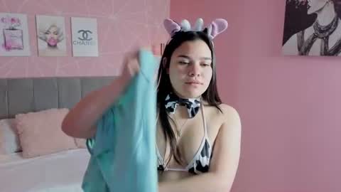 Zara Sweet  online show from 06/17/26, 02:18