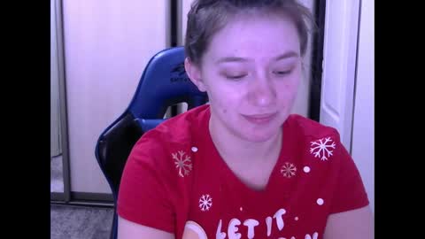 Snapshot of zara_golden chatting on 01/02/25, 04:09 chaturcum online show from 01/02/25, 04:09