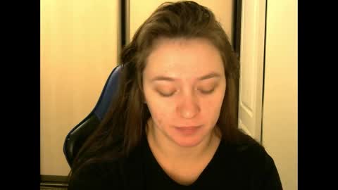 Snapshot of zara_golden chatting on 01/11/25, 05:10 chaturcum online show from 01/11/25, 05:10