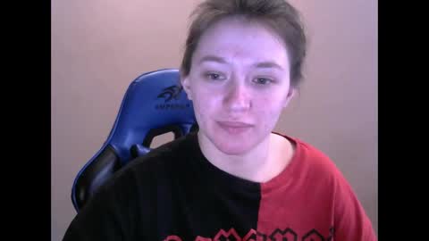 Snapshot of zara_golden chatting on 01/22/25, 06:31 chaturcum online show from 01/22/25, 06:31