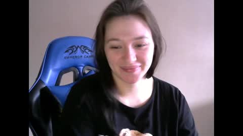 Snapshot of zara_golden chatting on 01/25/25, 06:23 chaturcum online show from 01/25/25, 06:23