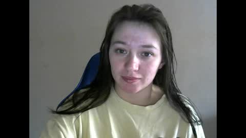 Snapshot of zara_golden chatting on 01/27/25, 06:19 chaturcum online show from 01/27/25, 06:19