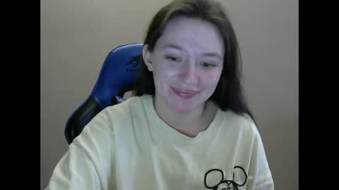 Snapshot of zara_golden chatting on 01/28/25, 10:12 chaturcum online show from 01/28/25, 10:12