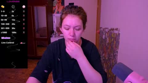 Snapshot of zara_golden chatting on 11/25/25, 02:55 chaturcum online show from 11/25/25, 02:55