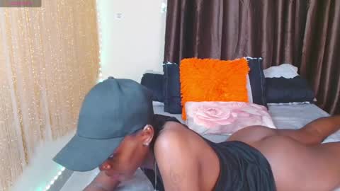 Snapshot of zara_lae chatting on 12/15/24, 06:40 nicky online show from 12/15/24, 06:40