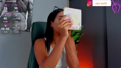 Snapshot of zara_leee chatting on 03/05/26, 11:50 Zara online show from 03/05/26, 11:50