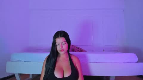 Snapshot of zara_n_kai chatting on 11/06/25, 06:09 zara_n_kai online show from 11/06/25, 06:09