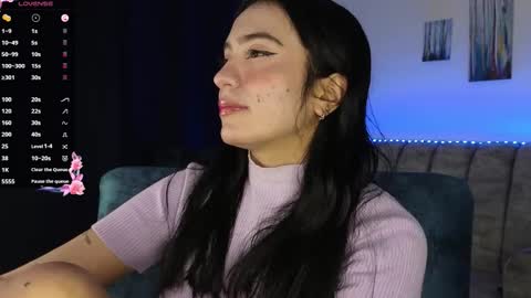 zaradames_ online show from 10/20/25, 04:35